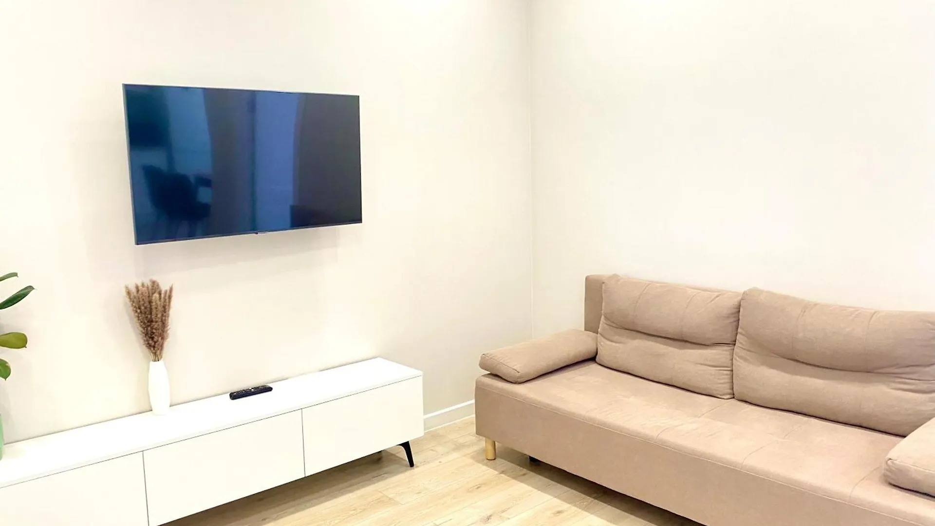 Open House2 Mega Park Apartment Almaty